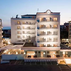 4* Szálloda Continental